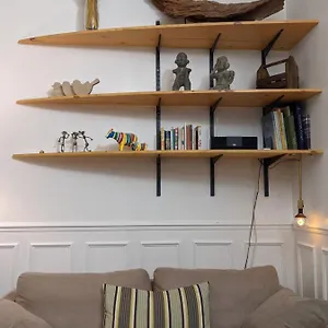 Private Acces To The Flat. Charming Parisian. Pensjonat Paryż